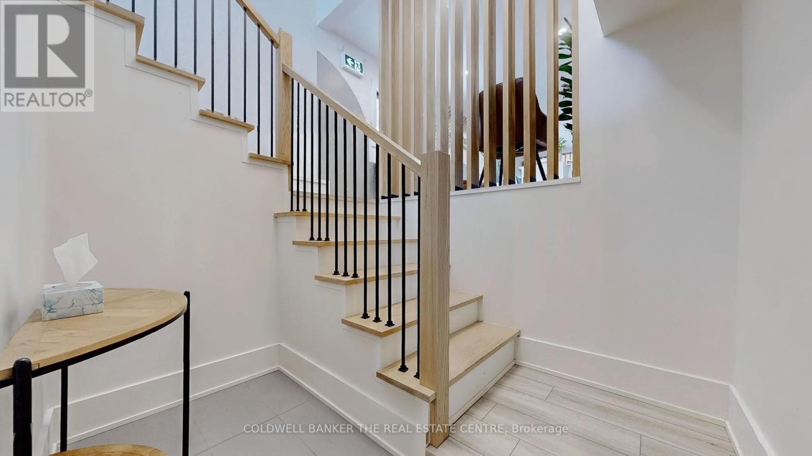 543 The Queensway S, Georgina, Ontario  L4P 2E7 - Photo 26 - N11973889