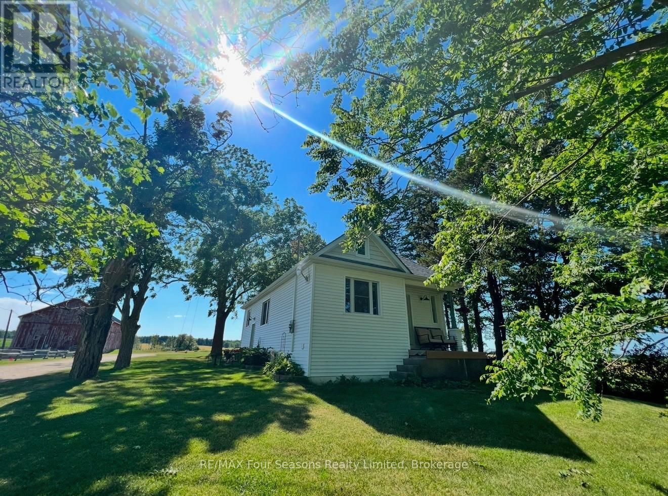 1154 Fairgrounds Road S, Clearview, Ontario  L0M 1S0 - Photo 13 - S11973326