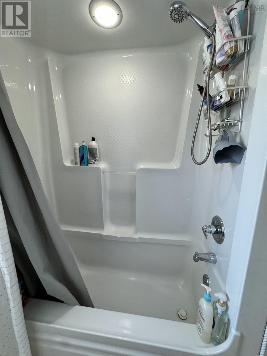 490 Centerville Street, Gardiner Mines, Nova Scotia  B1H 5L5 - Photo 15 - 202502989