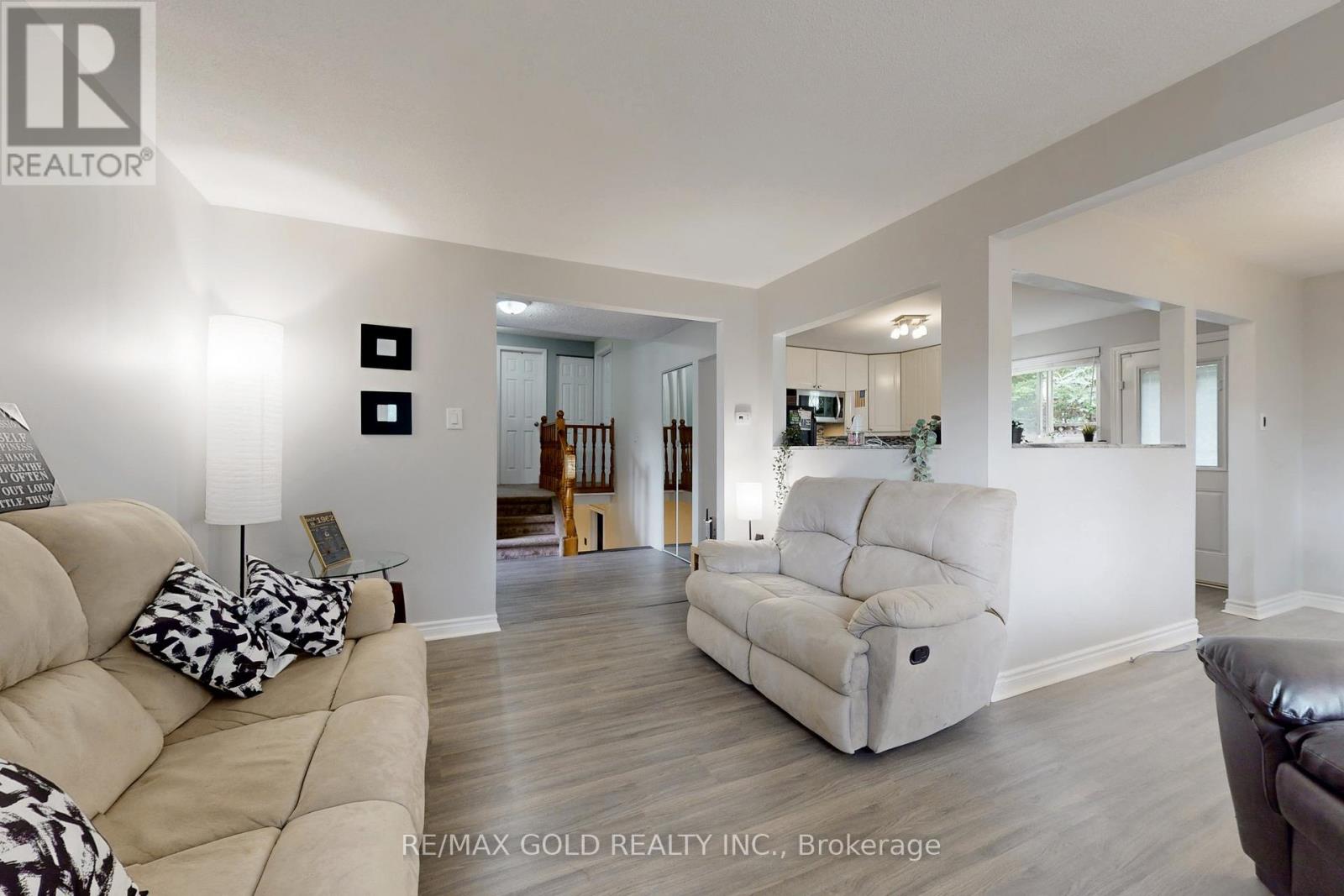 Property at 44 DELORAINE DRIVE image 5