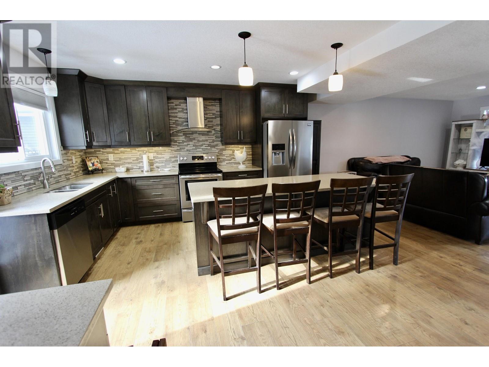Property at 8029 STILLWATER CRESCENT image 4