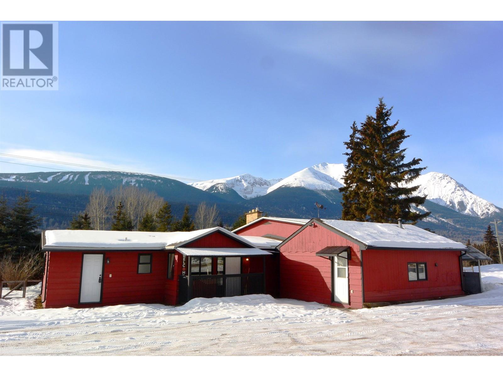 3241 Banff Avenue, Smithers, British Columbia  V0J 2N3 - Photo 1 - R2913613