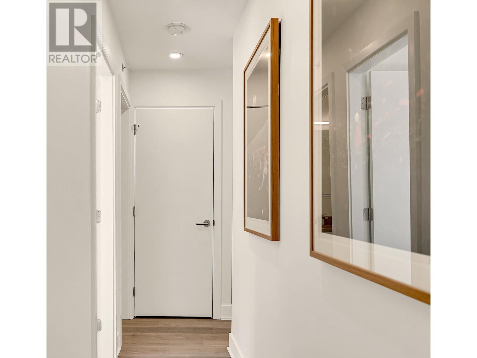 211 37842 THIRD AVENUE