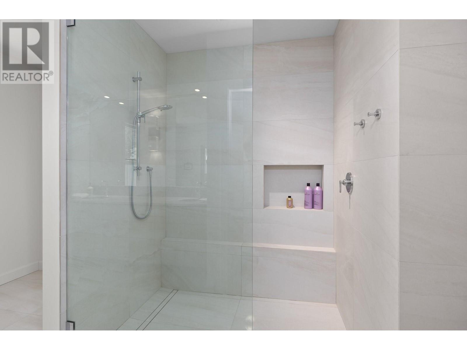 667 Curtis Road, Kelowna, British Columbia  V1V 2C9 - Photo 24 - 10335551