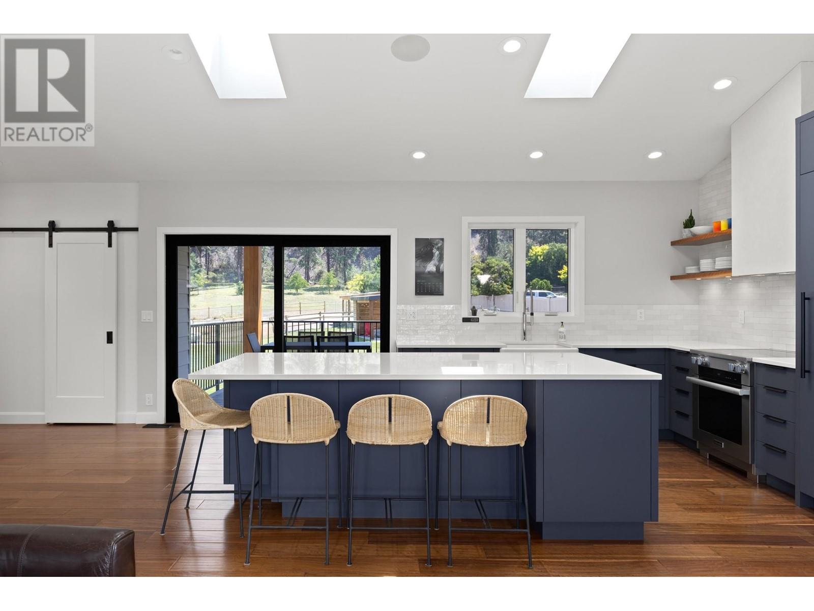 667 Curtis Road, Kelowna, British Columbia  V1V 2C9 - Photo 17 - 10335551