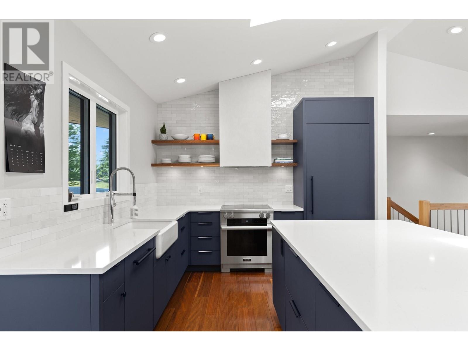 667 Curtis Road, Kelowna, British Columbia  V1V 2C9 - Photo 14 - 10335551