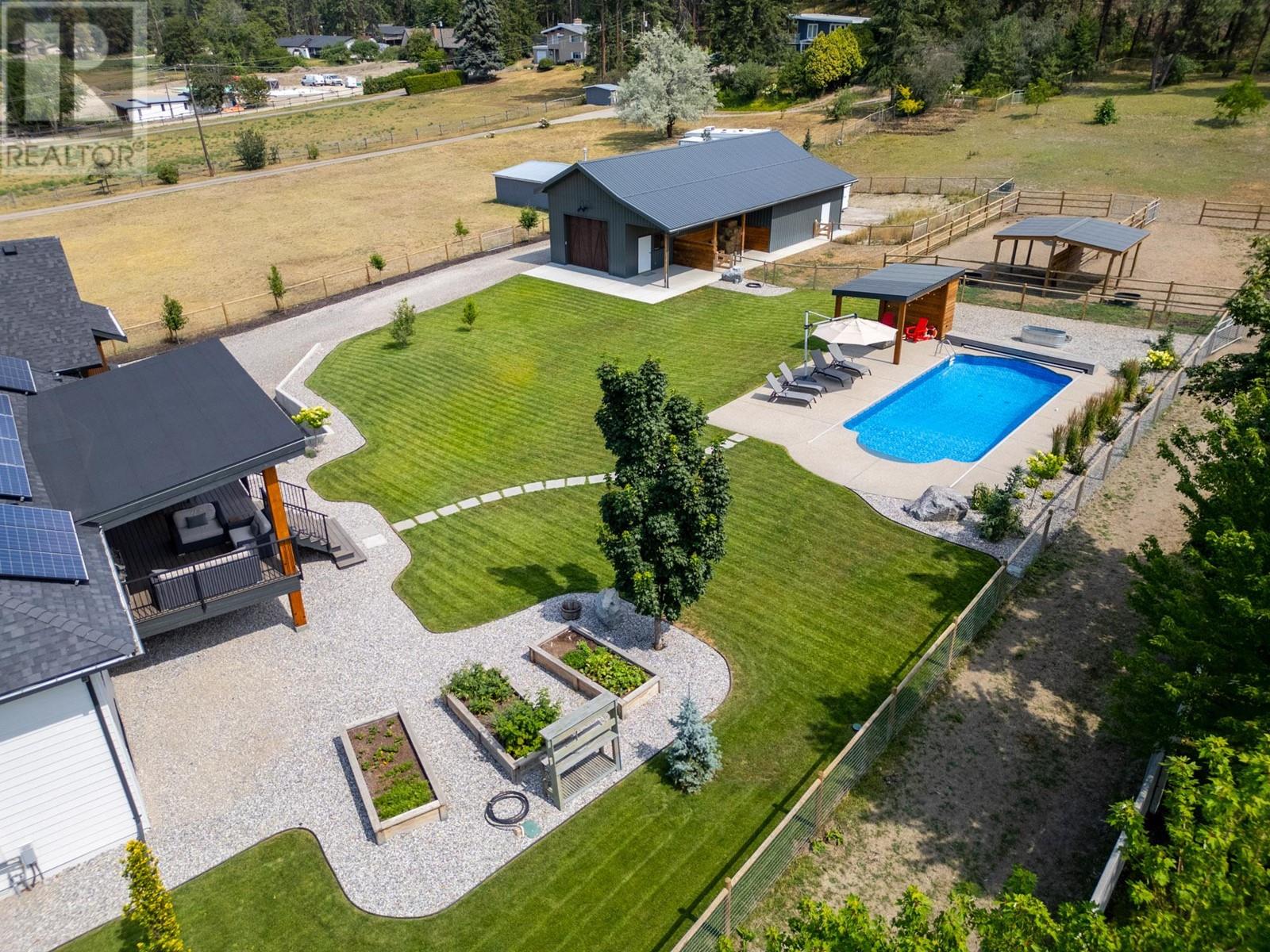 667 Curtis Road, Kelowna, British Columbia  V1V 2C9 - Photo 3 - 10335551