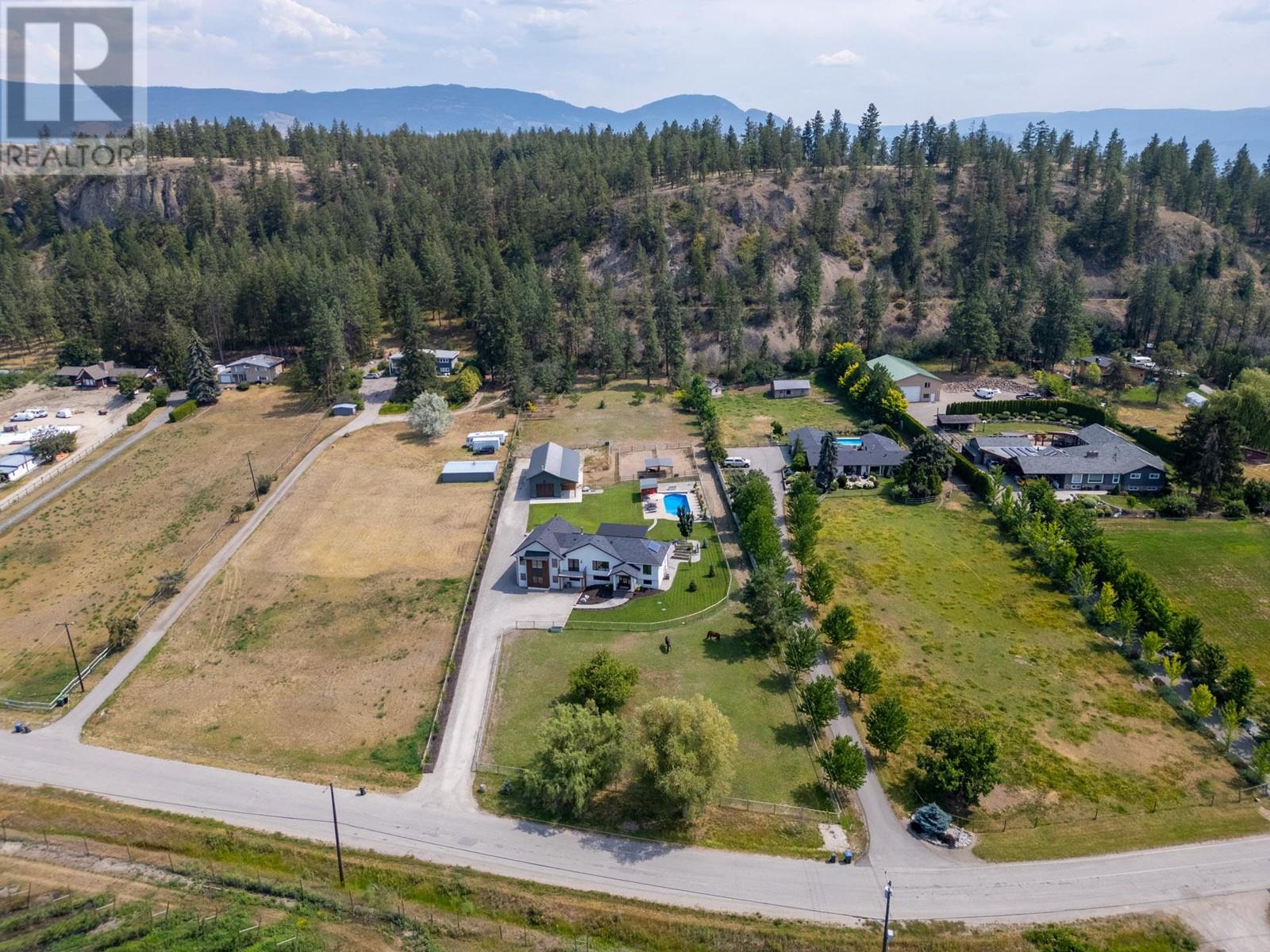 667 Curtis Road, Kelowna, British Columbia  V1V 2C9 - Photo 4 - 10335551