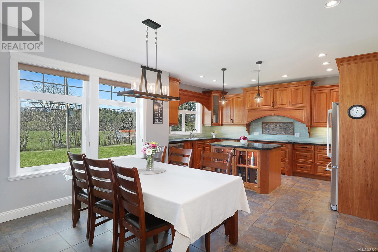 2495 Graham Rd, Courtenay, British Columbia  V9J 1T4 - Photo 23 - 988225