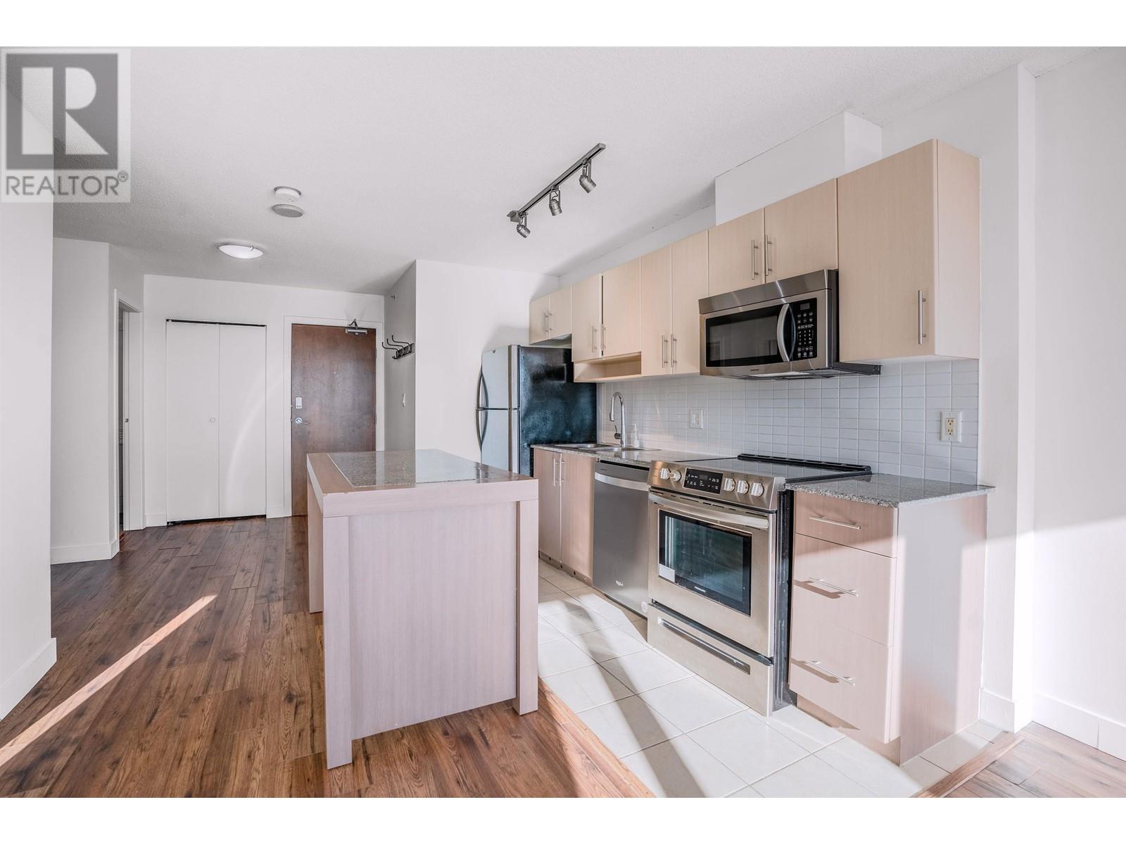 Property at 1810 550 TAYLOR STREET image 5