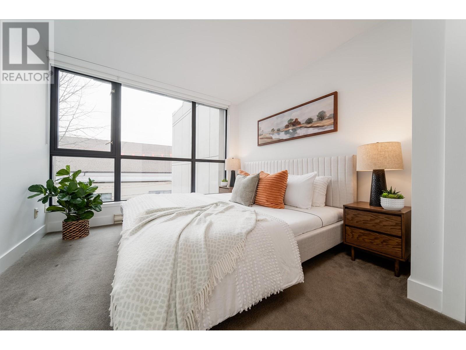 Listing Picture 11 of 31 : 401 2036 W 10TH AVENUE, Vancouver / 溫哥華 - 魯藝地產 Yvonne Lu Group - MLS Medallion Club Member