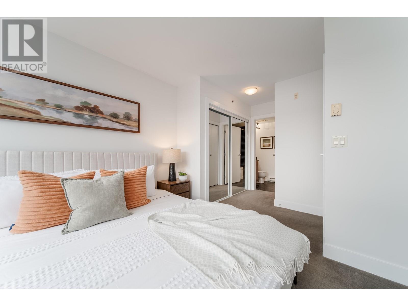 Listing Picture 13 of 31 : 401 2036 W 10TH AVENUE, Vancouver / 溫哥華 - 魯藝地產 Yvonne Lu Group - MLS Medallion Club Member