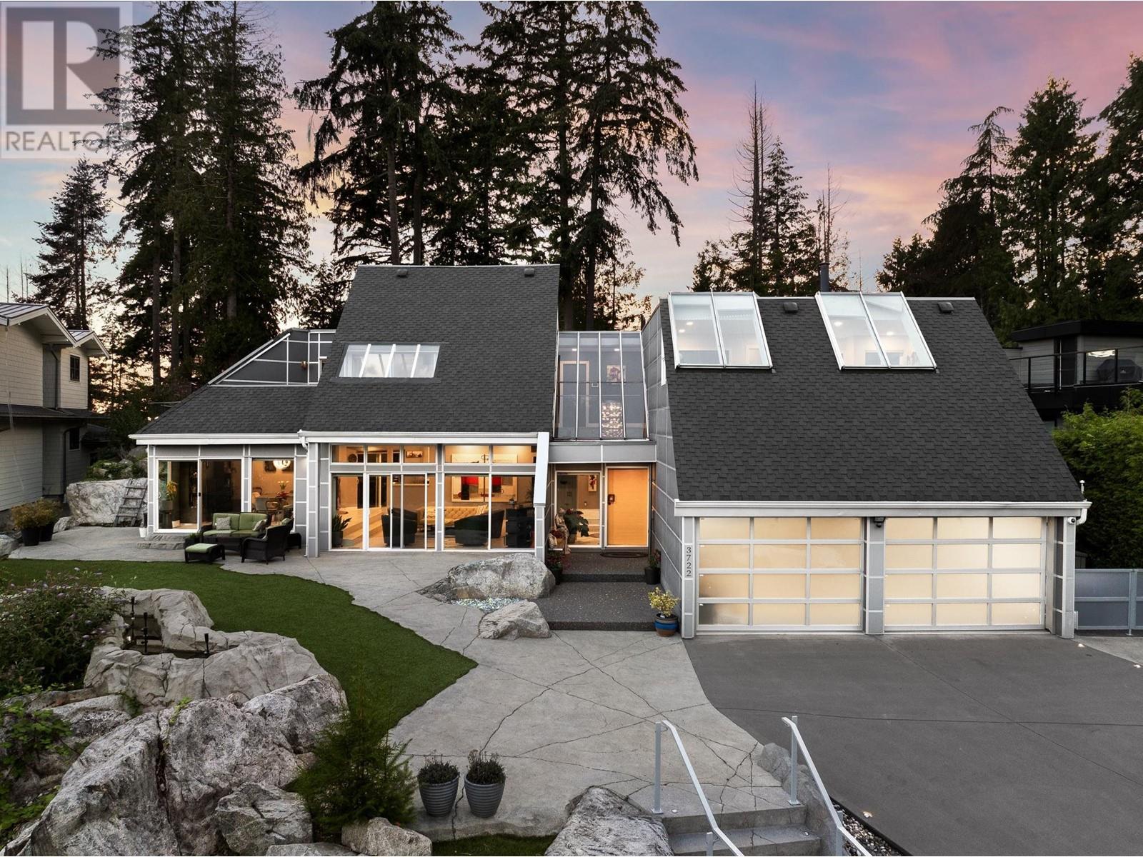 3722 SOUTHRIDGE PLACE, west vancouver, British Columbia