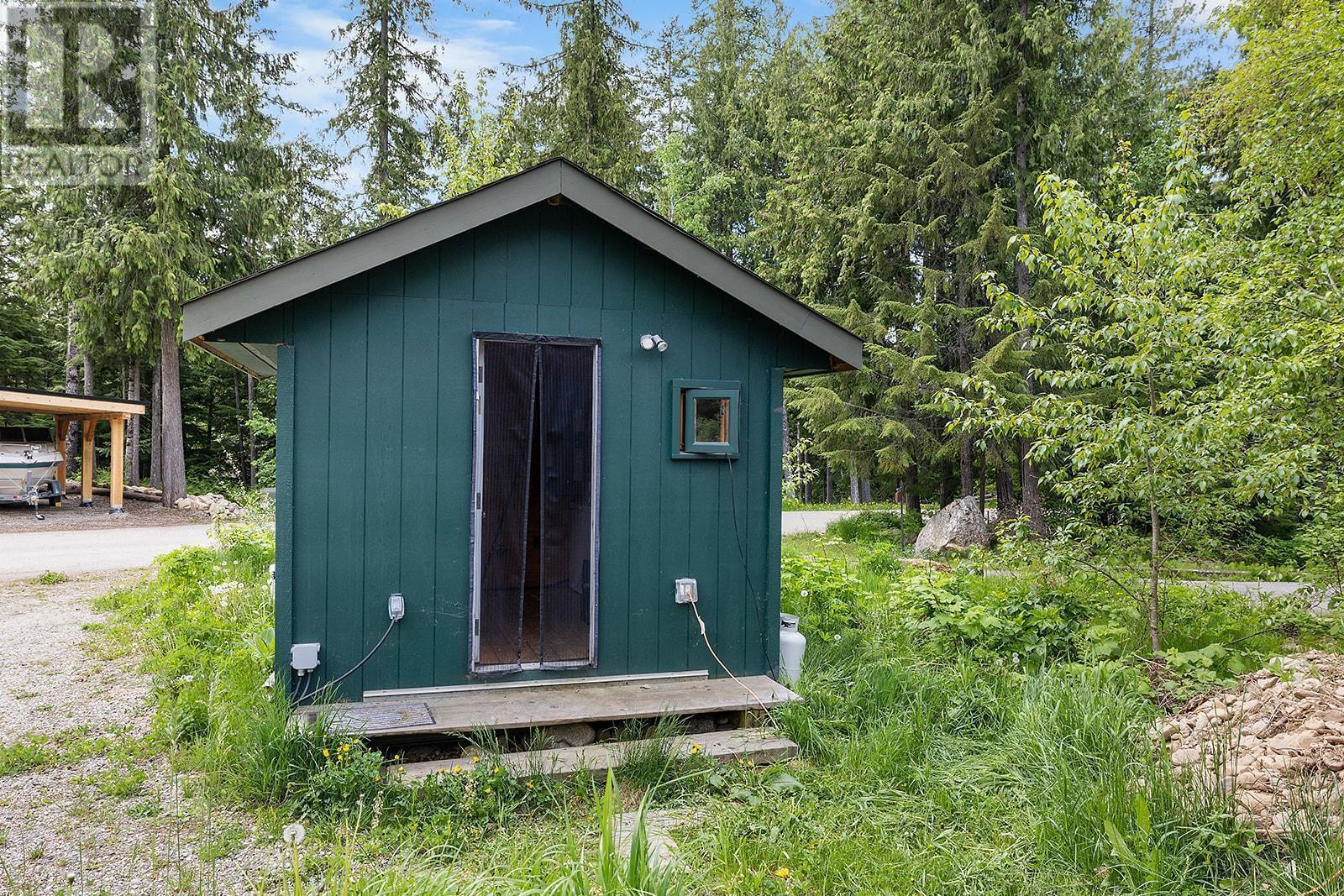 16317 Bowe Road, Crawford Bay, British Columbia  V0B 1E0 - Photo 25 - 10335562