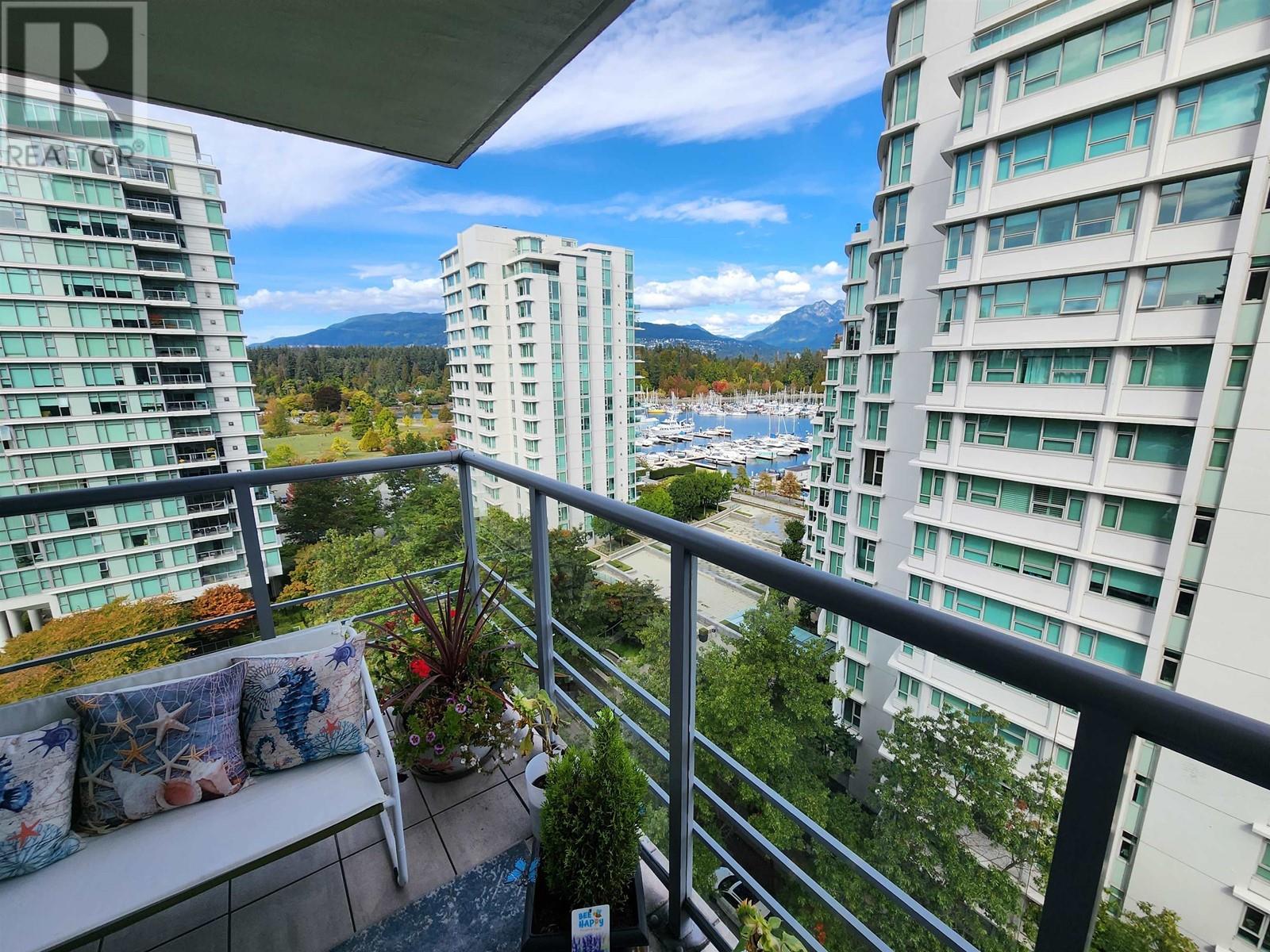 1002 1710 Bayshore Drive, Vancouver, British Columbia  V6G 3G4 - Photo 14 - R2967067