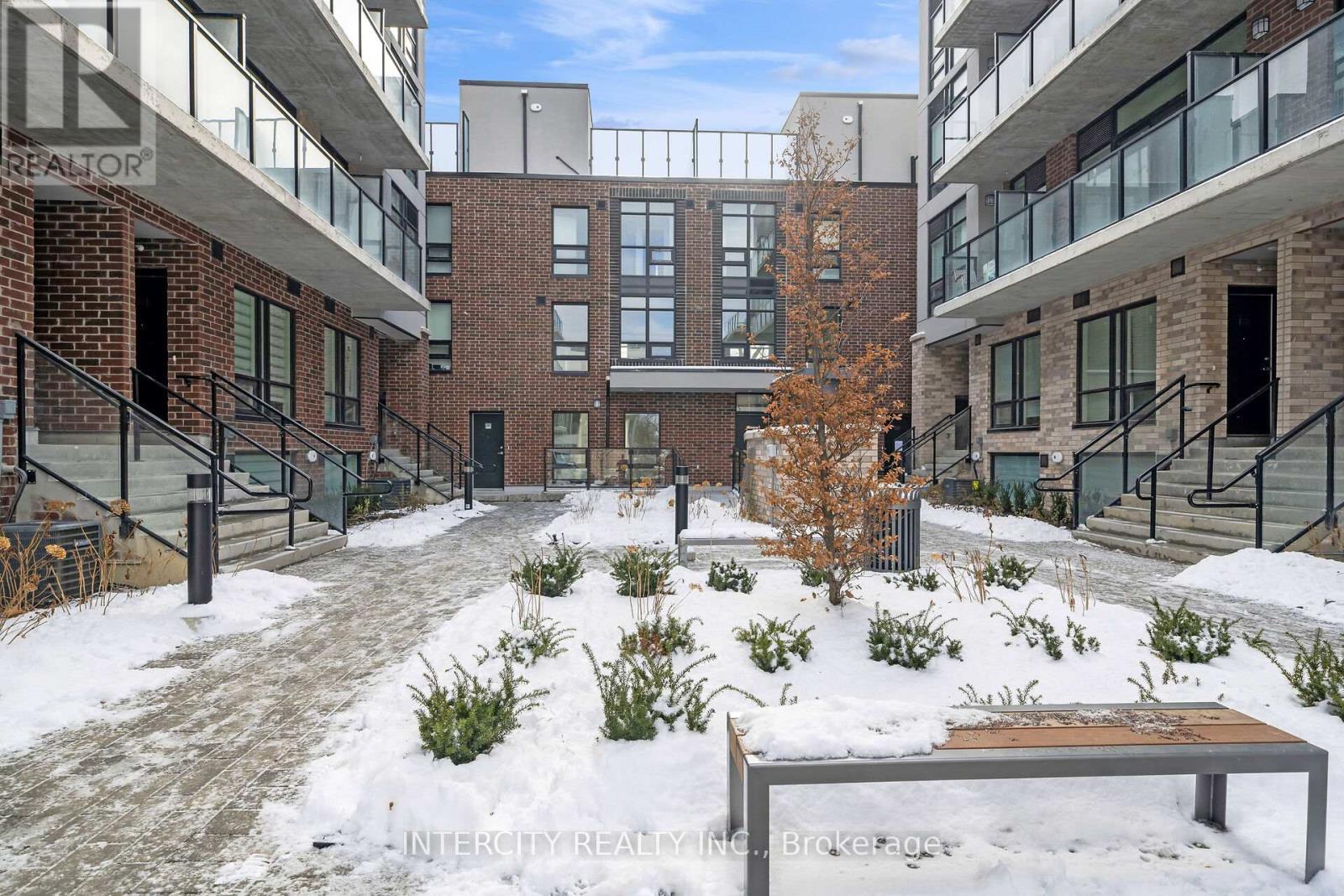 Property at 46 - 861 SHEPPARD AVENUE W image 3