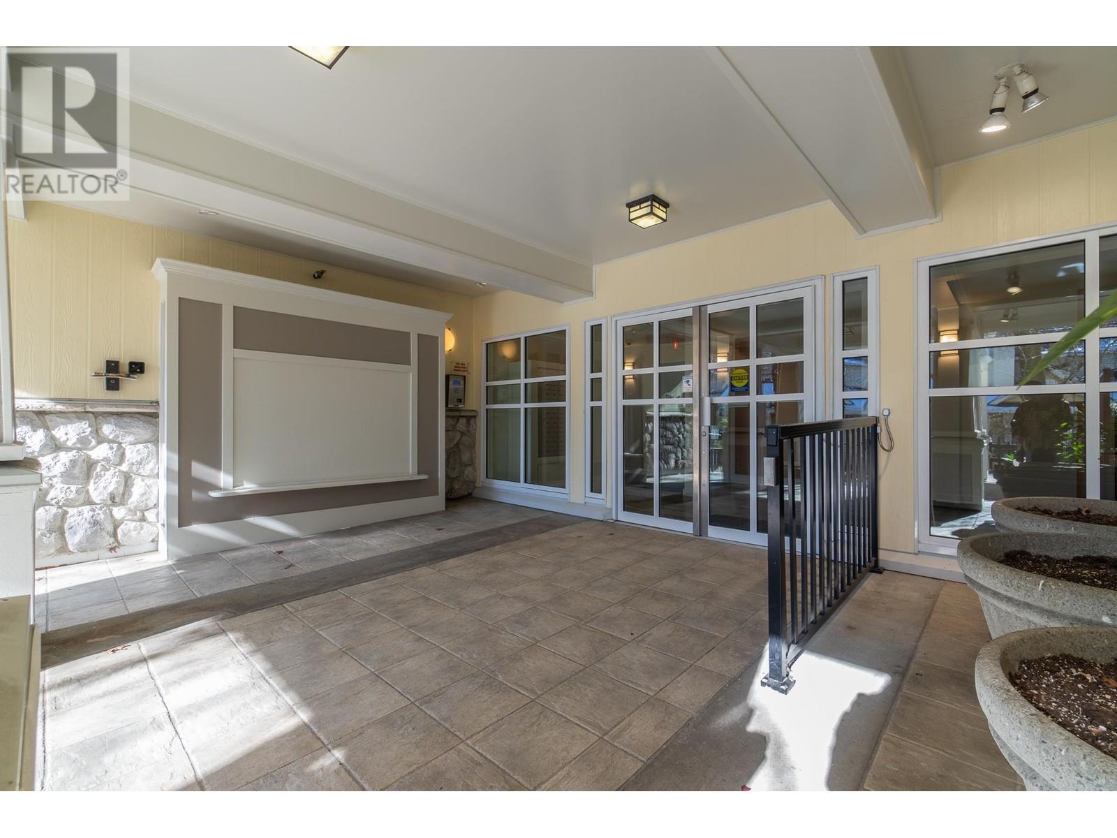 310 6833 Village Green, Burnaby, British Columbia  V5E 4M1 - Photo 5 - R2967011