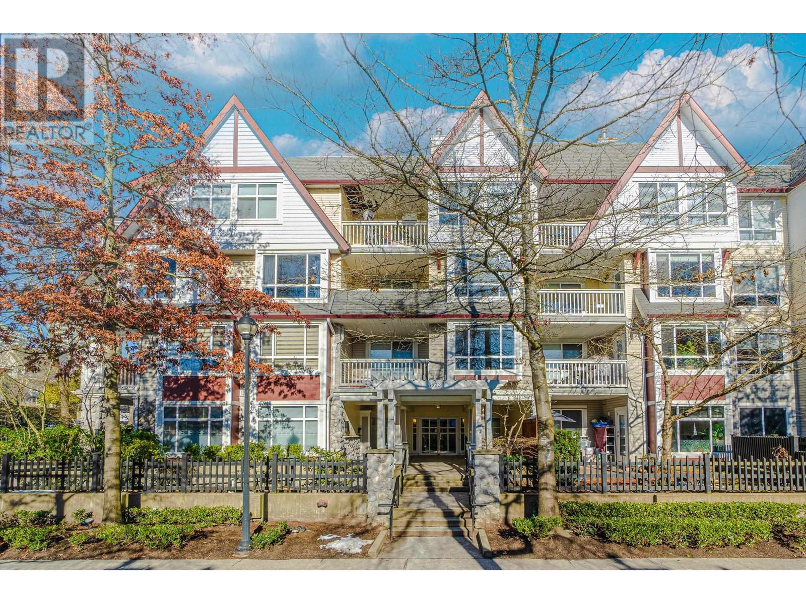 310 6833 Village Green, Burnaby, British Columbia  V5E 4M1 - Photo 1 - R2967011