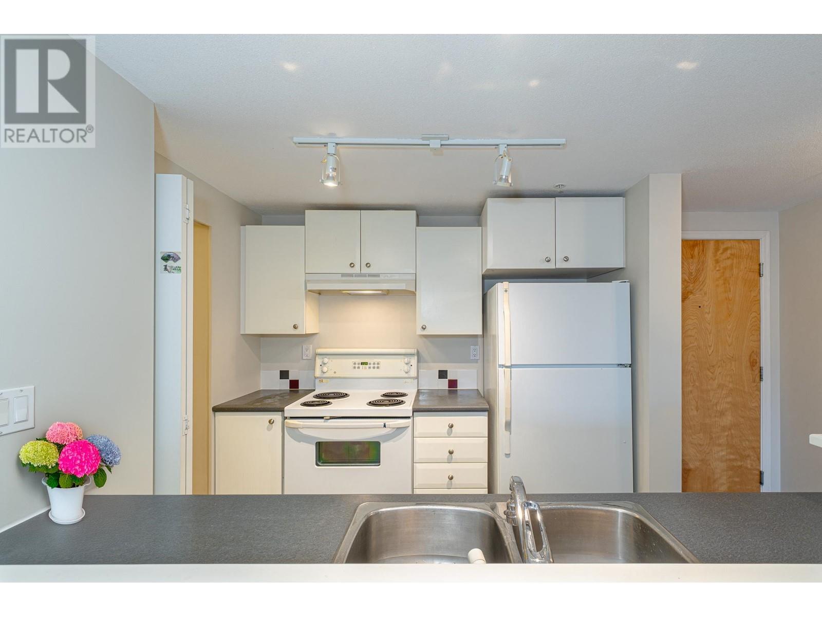 310 6833 Village Green, Burnaby, British Columbia  V5E 4M1 - Photo 4 - R2967011