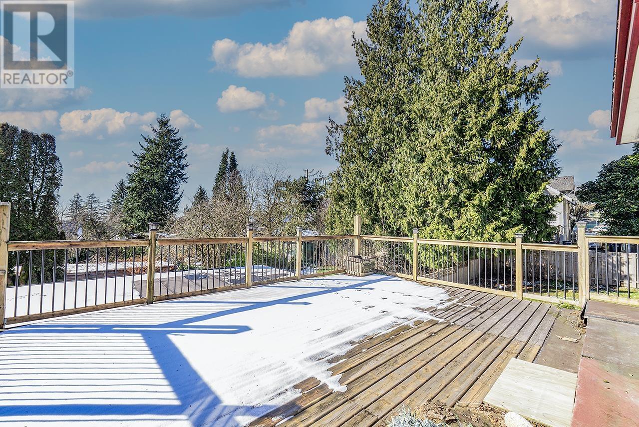 1027 Nanaimo Street, New Westminster, British Columbia  V3M 2E7 - Photo 10 - R2966901