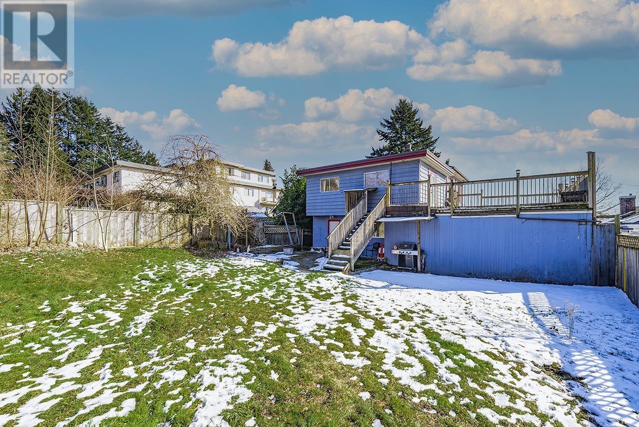 1027 Nanaimo Street, New Westminster, British Columbia  V3M 2E7 - Photo 15 - R2966901