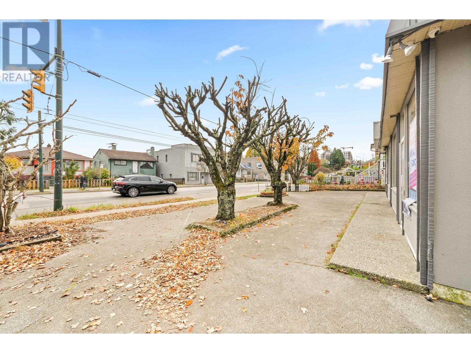Listing Picture 26 of 28 : 5301 JOYCE STREET, Vancouver / 溫哥華 - 魯藝地產 Yvonne Lu Group - MLS Medallion Club Member