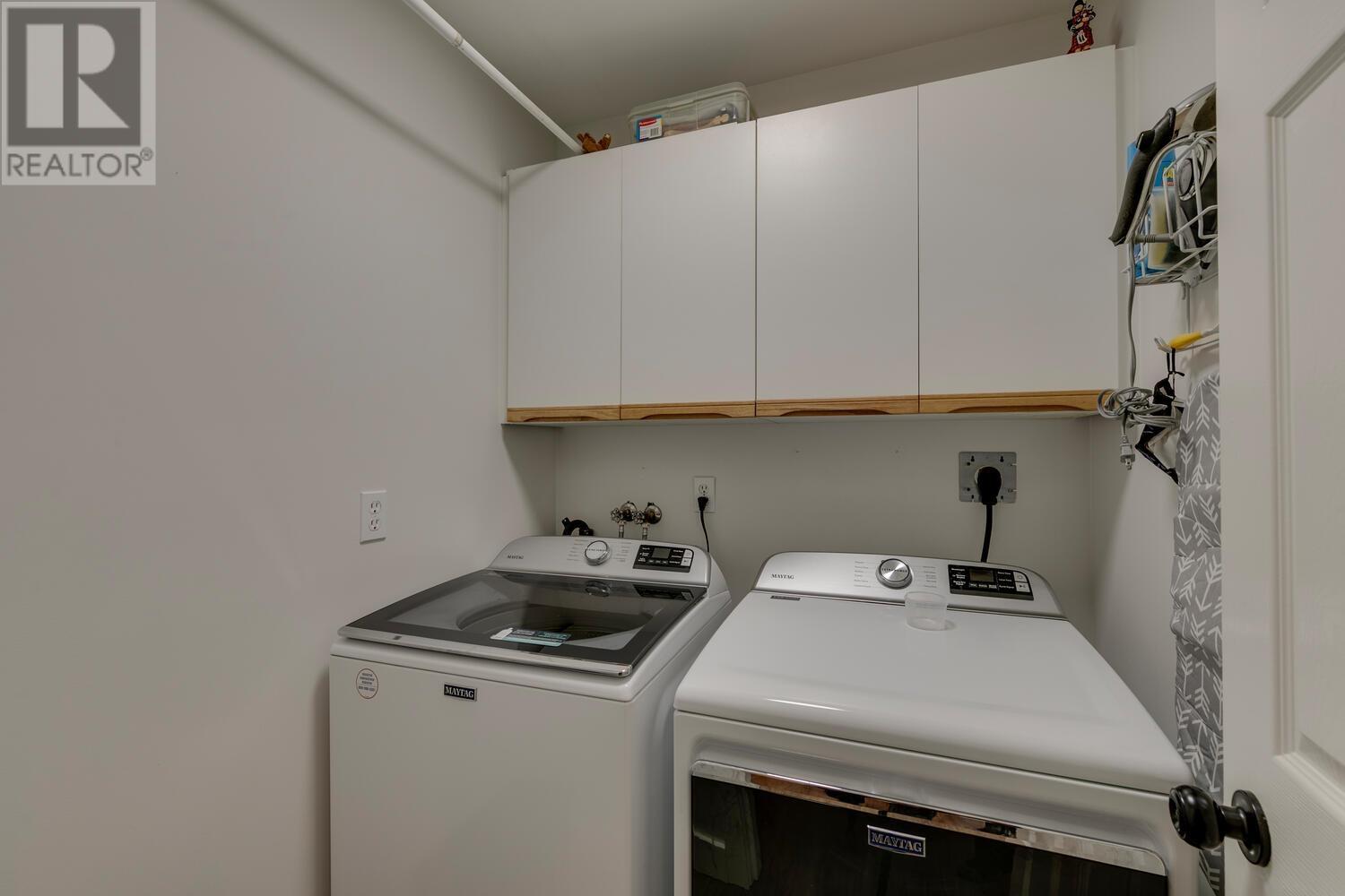 24 2401 MAMQUAM ROAD