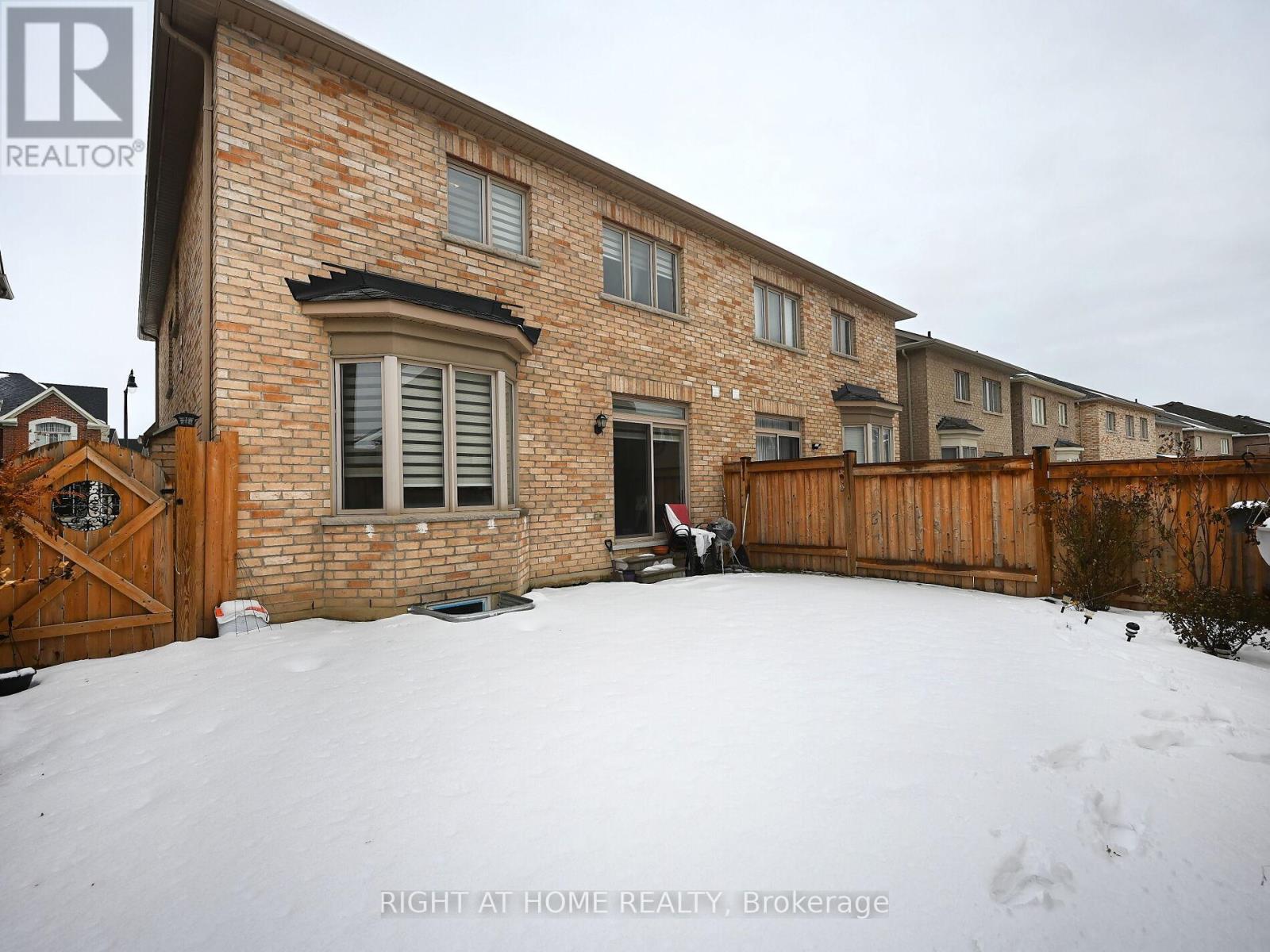 41 Merrybrook Trail N, Brampton, Ontario  L7A 4V9 - Photo 28 - W11940483