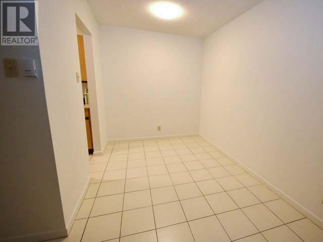 Listing Picture 6 of 20 : 315 8400 LANSDOWNE ROAD, Richmond / 烈治文 - 魯藝地產 Yvonne Lu Group - MLS Medallion Club Member