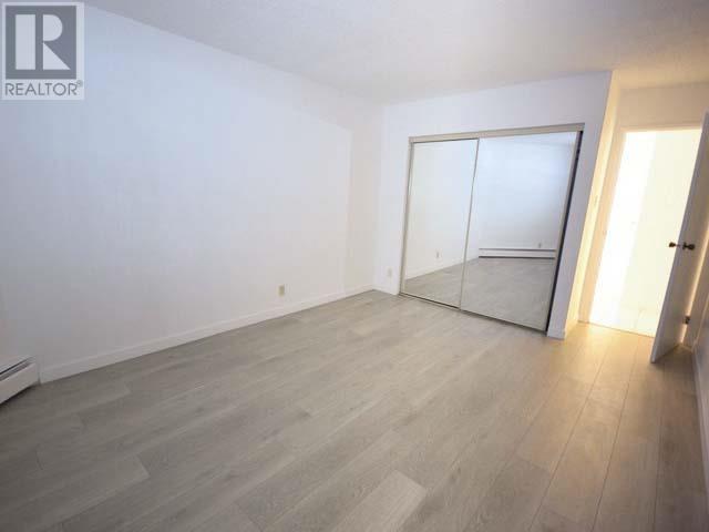 Listing Picture 12 of 20 : 315 8400 LANSDOWNE ROAD, Richmond / 烈治文 - 魯藝地產 Yvonne Lu Group - MLS Medallion Club Member