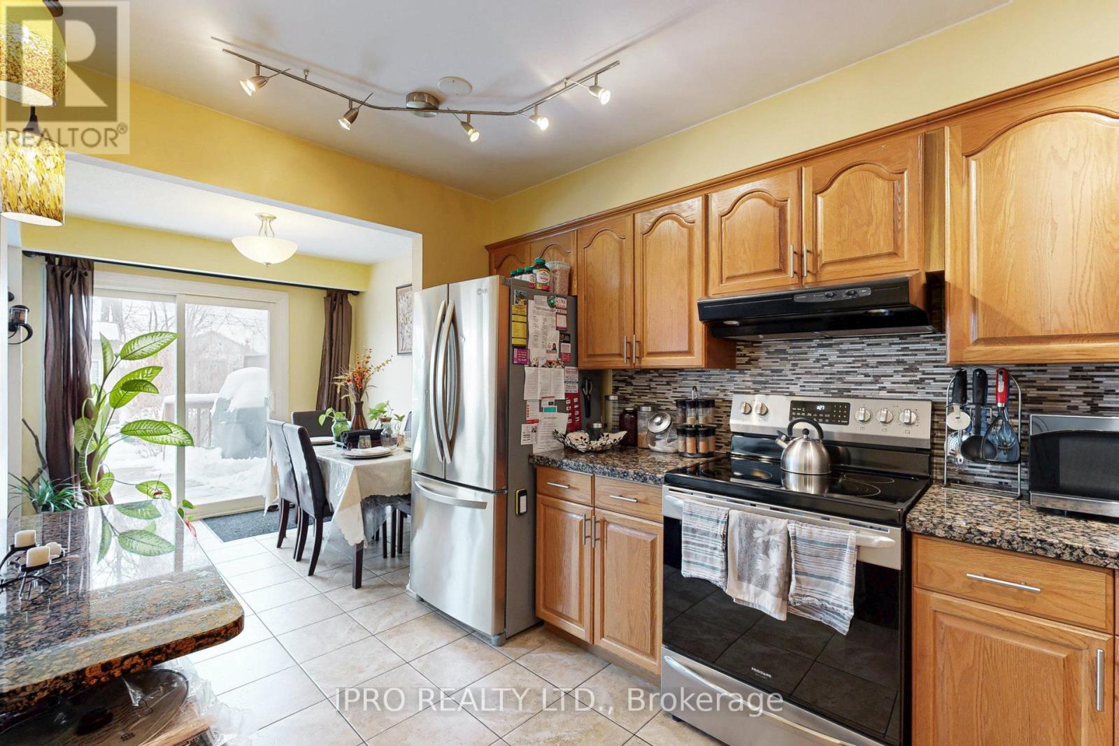 Property at 238 ROYAL SALISBURY WAY image 4