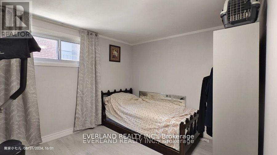 Lower L - 218 Fairglen Avenue, Toronto, Ontario  M1W 1B1 - Photo 2 - C11974146