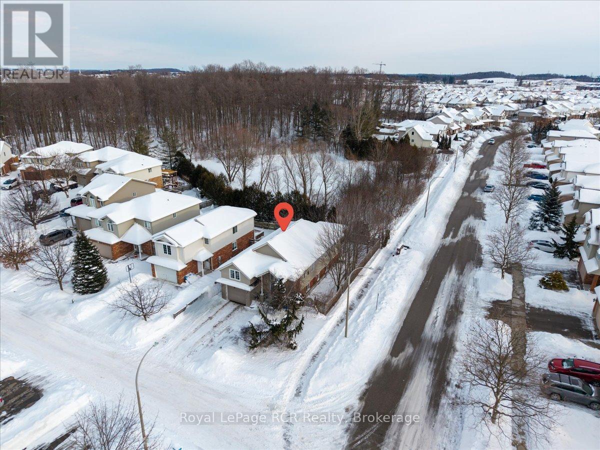 3 Wisteria Court, Kitchener, Ontario  N2E 3T4 - Photo 38 - X11974114