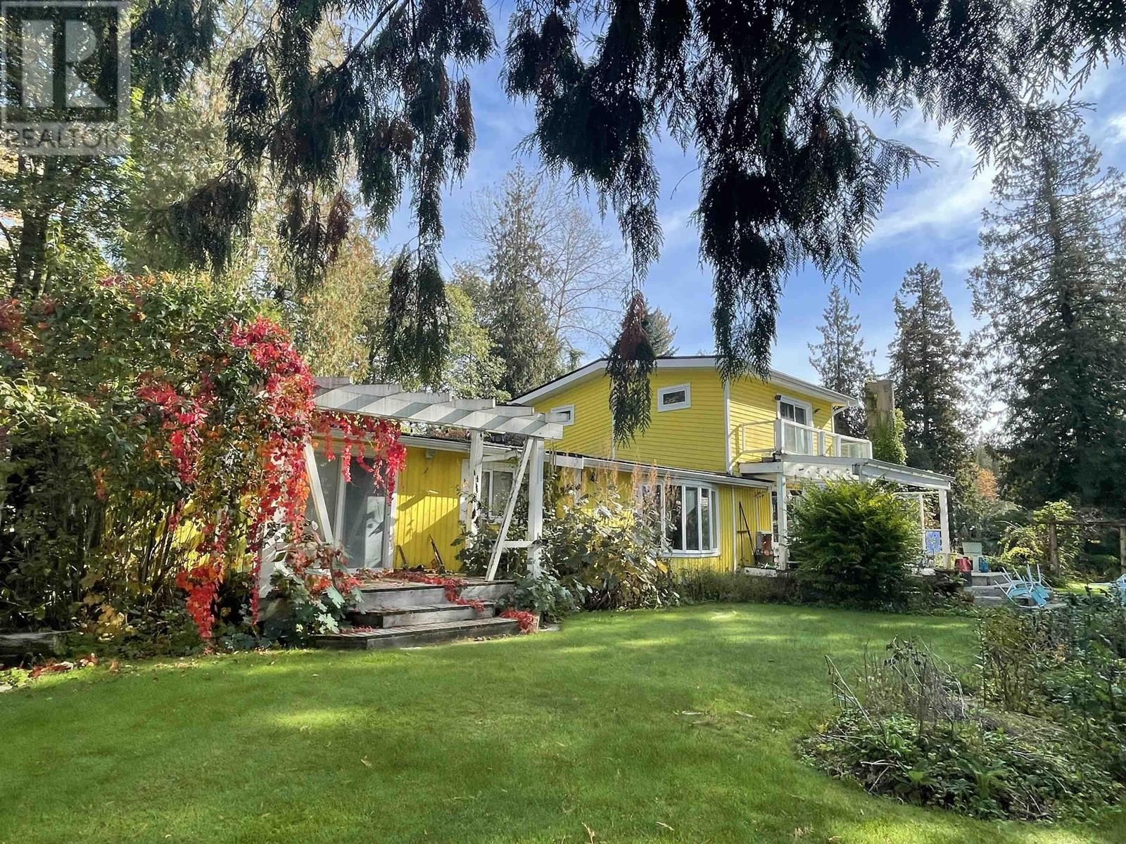 25236 102 Avenue, Maple Ridge, British Columbia  V2W 1S7 - Photo 1 - R2967049