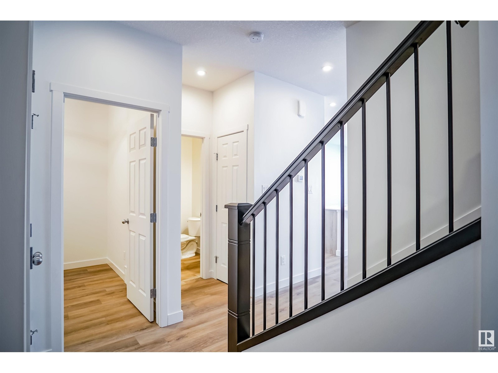 Property at 1724 WESTERRA WD image 2