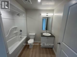 Ph02 - 13042 Yonge Street, Richmond Hill, Ontario  L4K 0A4 - Photo 8 - N11972479