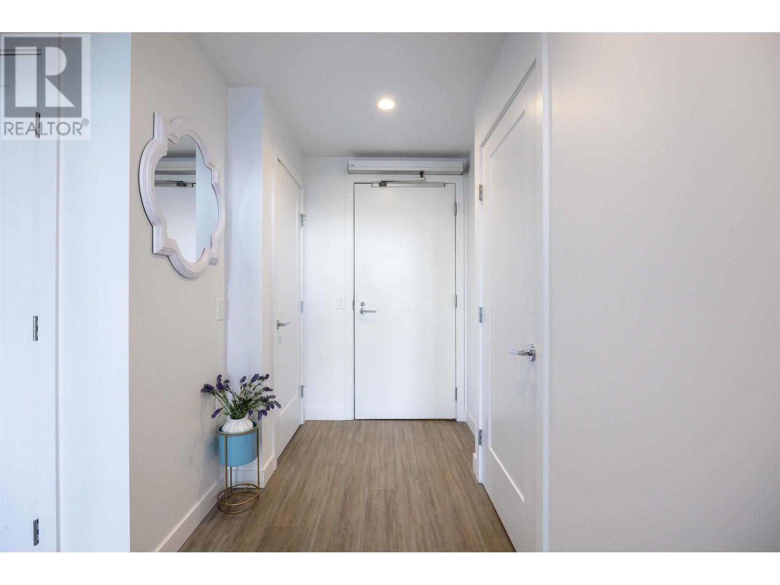 Listing Picture 18 of 28 : 2702 2311 BETA AVENUE, Burnaby / 本拿比 - 魯藝地產 Yvonne Lu Group - MLS Medallion Club Member