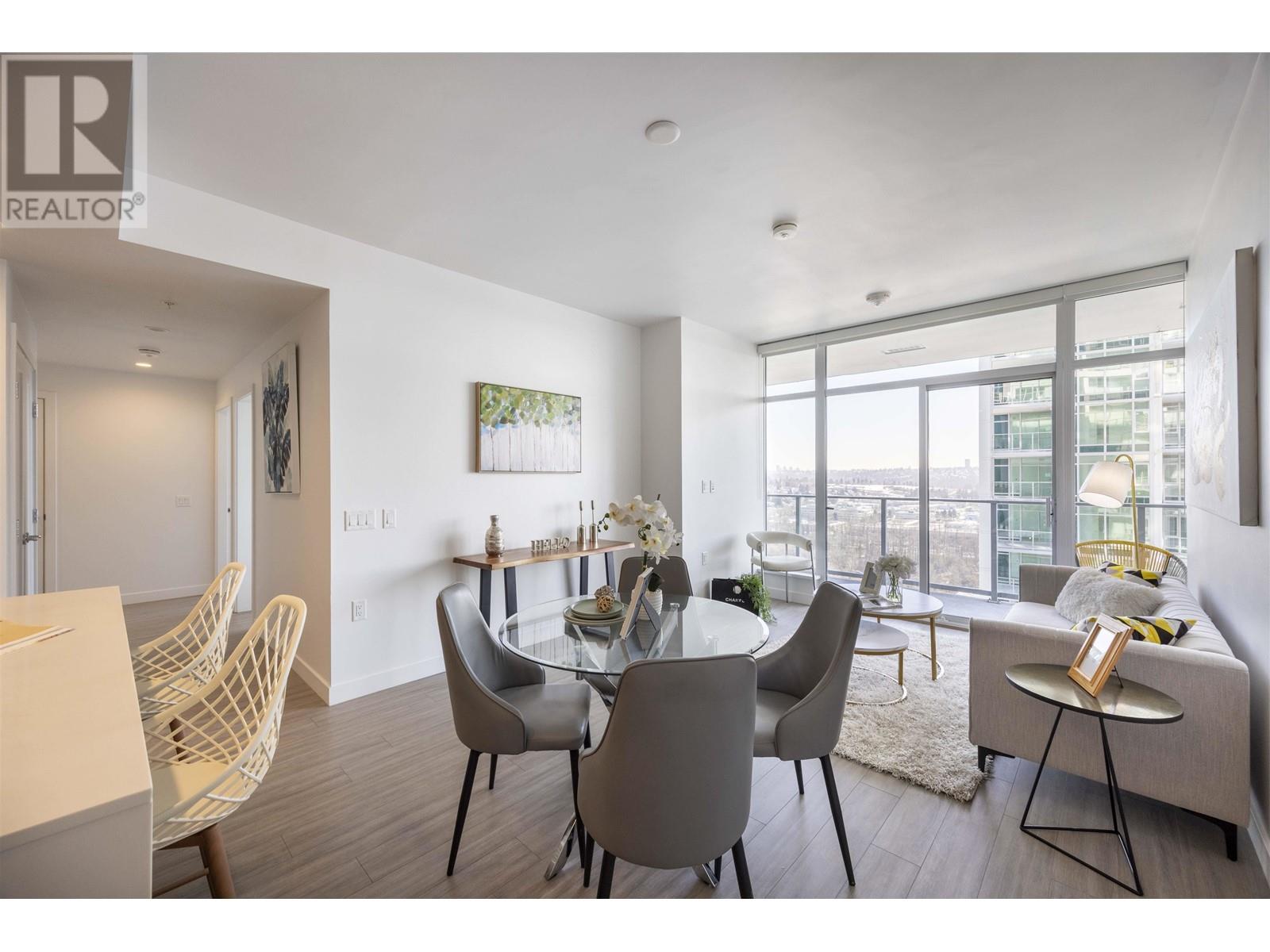 Listing Picture 9 of 28 : 2702 2311 BETA AVENUE, Burnaby / 本拿比 - 魯藝地產 Yvonne Lu Group - MLS Medallion Club Member