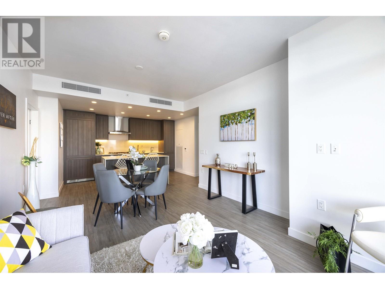 Listing Picture 10 of 28 : 2702 2311 BETA AVENUE, Burnaby / 本拿比 - 魯藝地產 Yvonne Lu Group - MLS Medallion Club Member