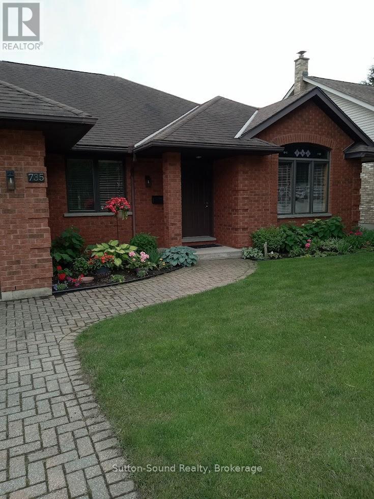 735 15th St. A West Street, Owen Sound, Ontario  N4K 6V7 - Photo 3 - X11974397