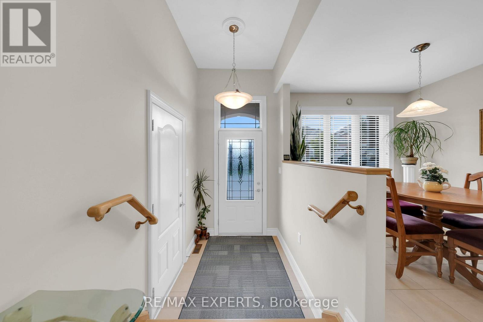 Property at 20 - 19 UPPER HIGHLAND image 3