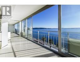 407 150 24TH STREET, West Vancouver, British Columbia