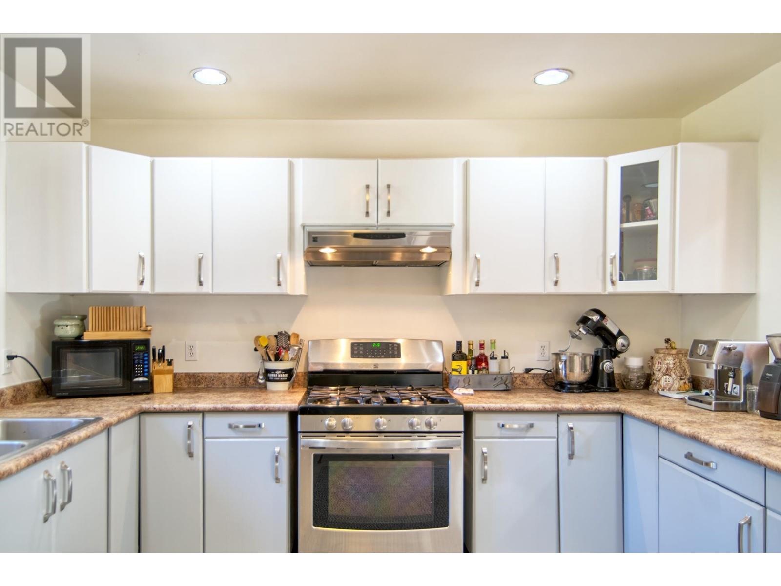 8096 Westwood Road, Halfmoon Bay, British Columbia  V0N 1Y1 - Photo 13 - R2966877