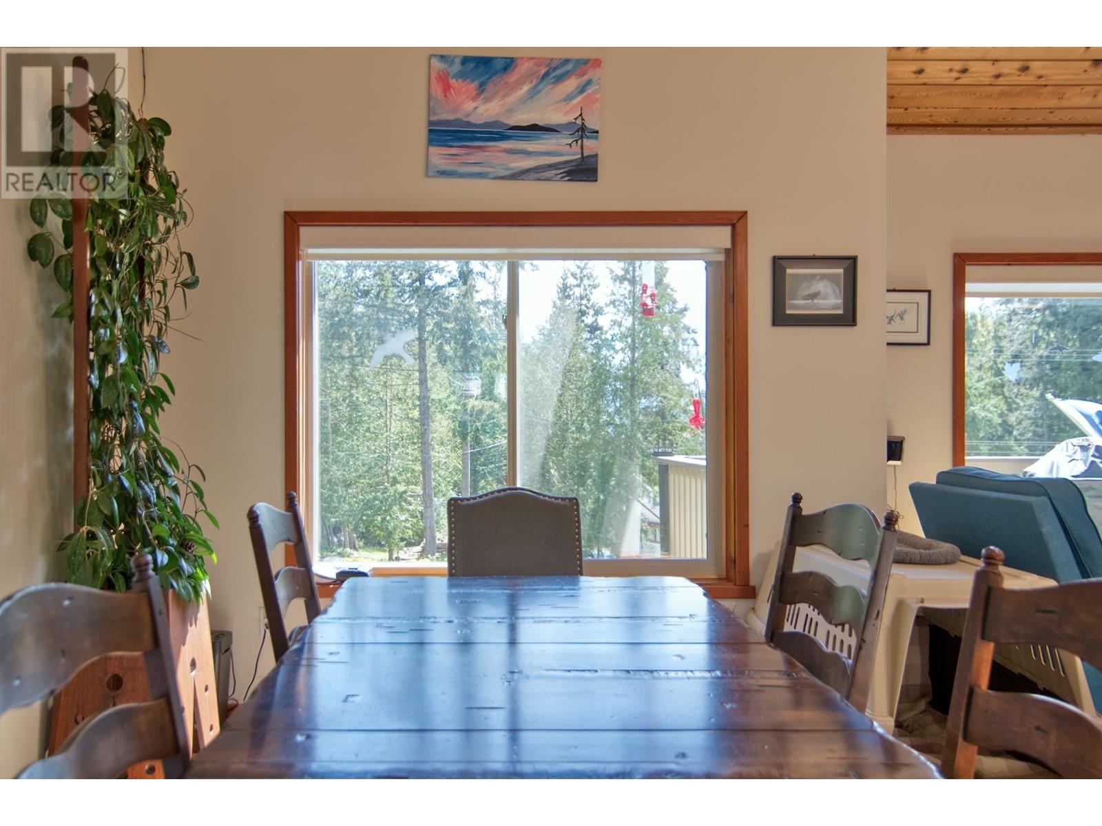 8096 Westwood Road, Halfmoon Bay, British Columbia  V0N 1Y1 - Photo 10 - R2966877