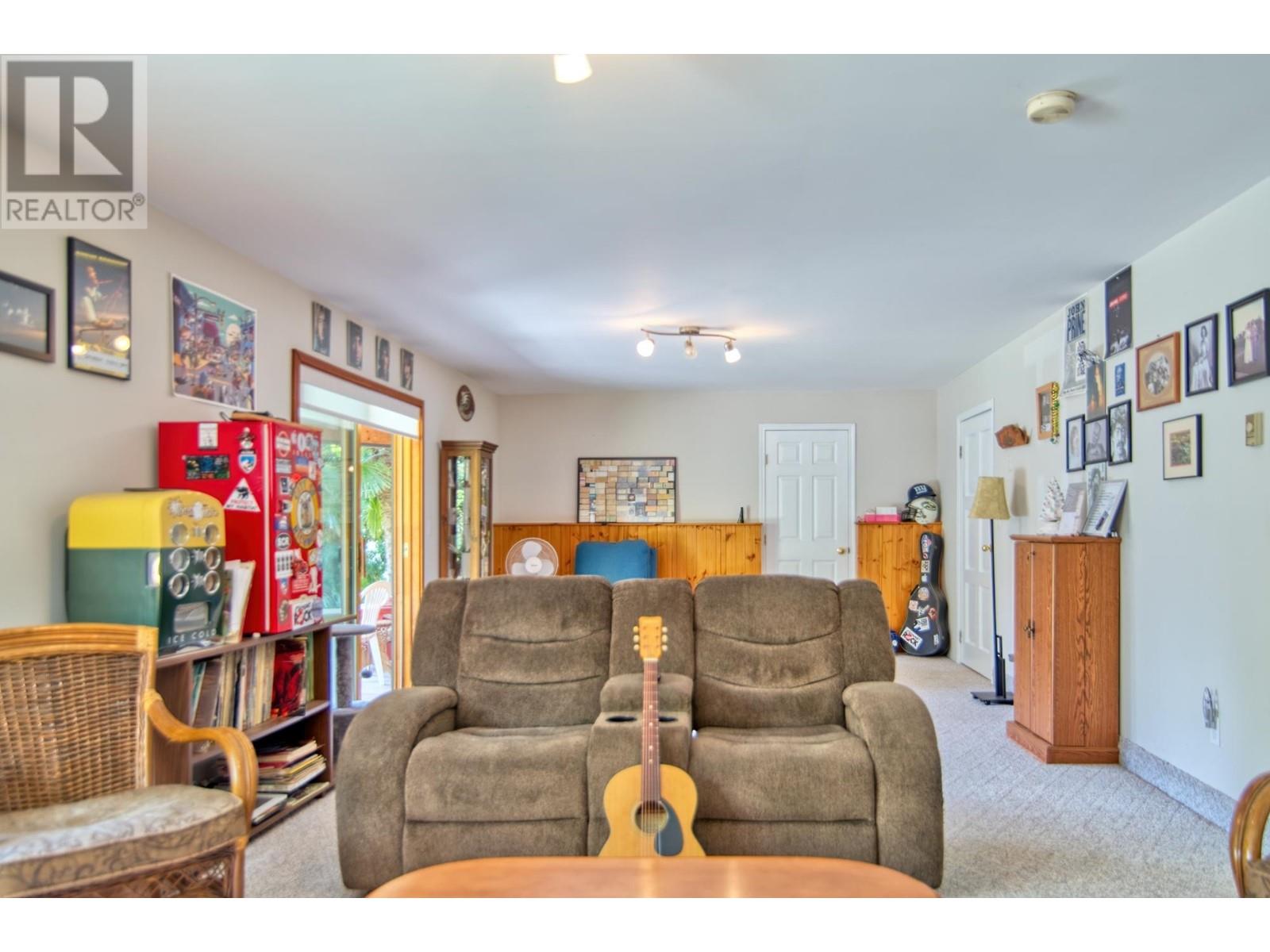 8096 Westwood Road, Halfmoon Bay, British Columbia  V0N 1Y1 - Photo 29 - R2966877