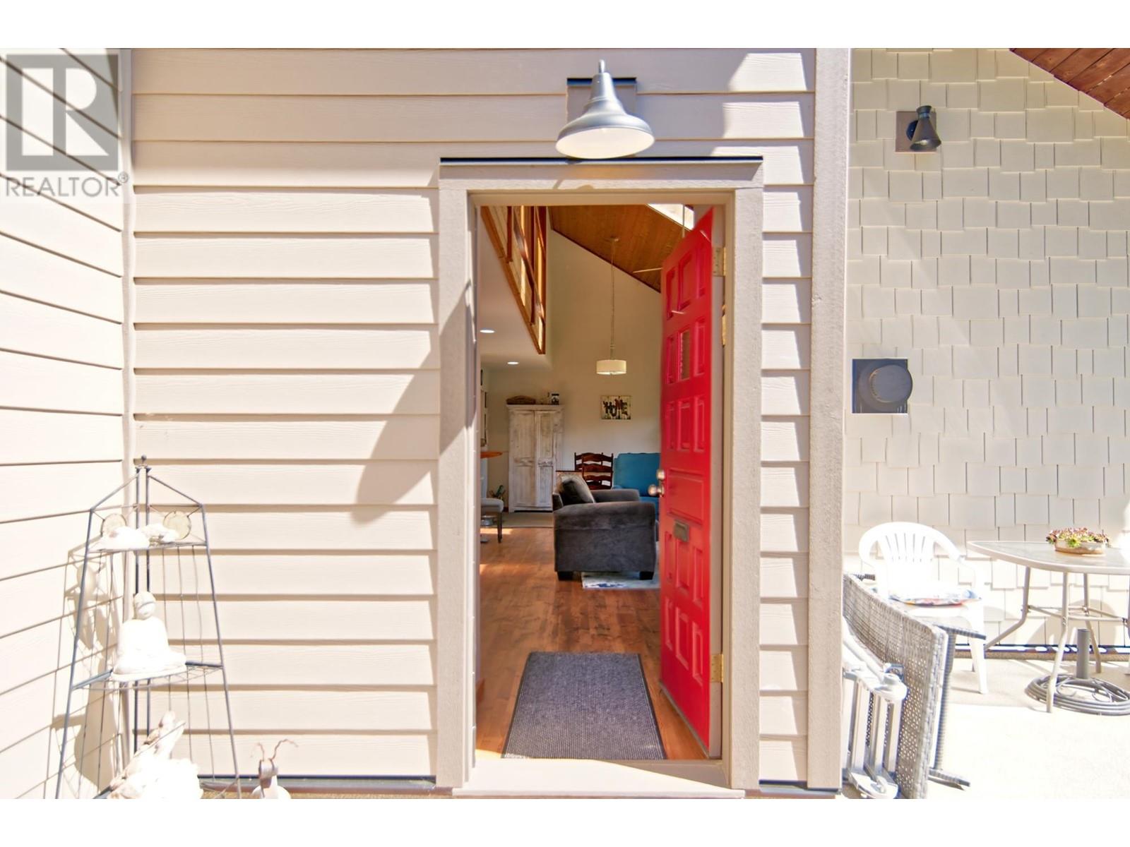 Property at 8096 WESTWOOD ROAD image 3