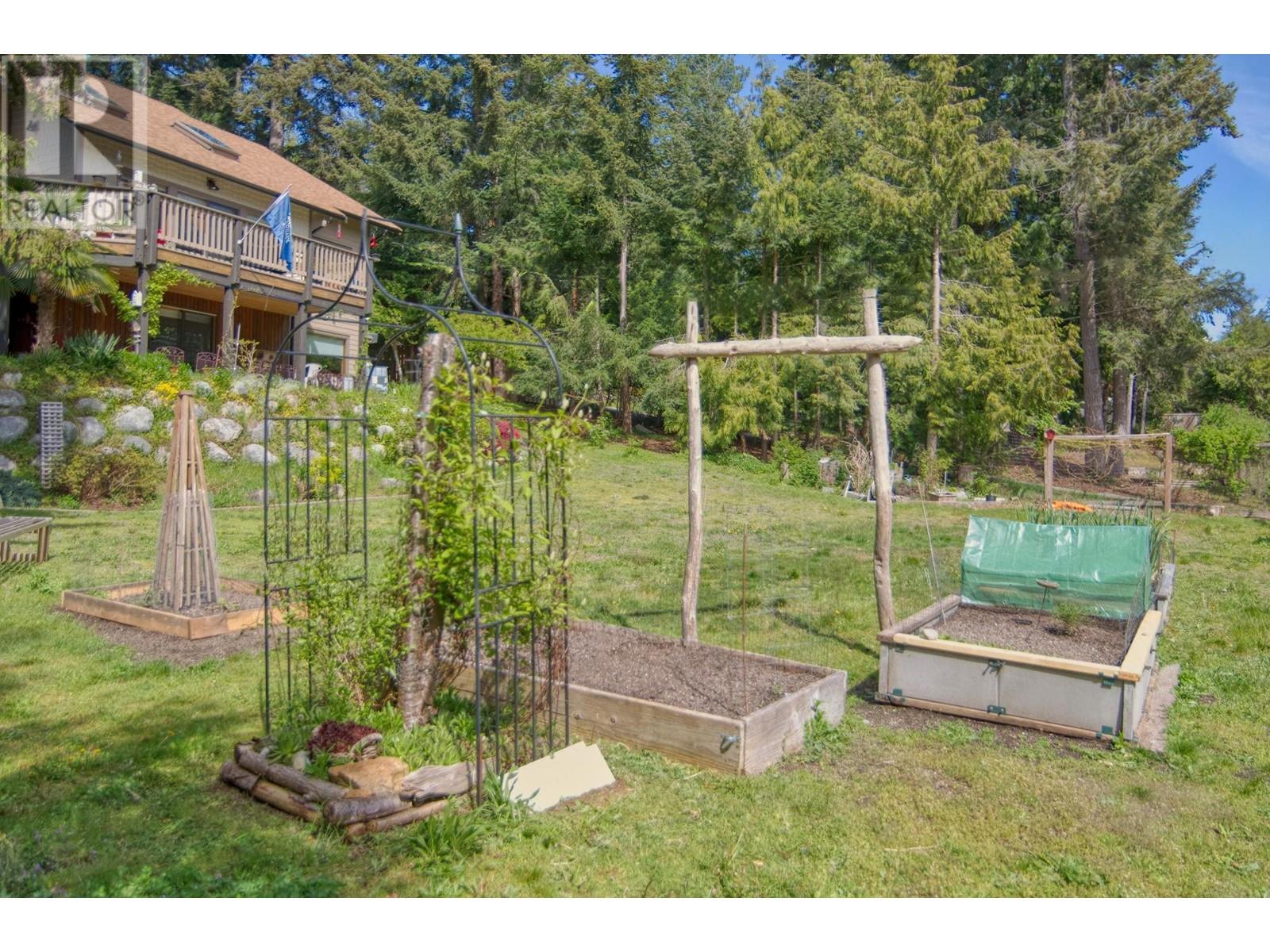 8096 Westwood Road, Halfmoon Bay, British Columbia  V0N 1Y1 - Photo 36 - R2966877