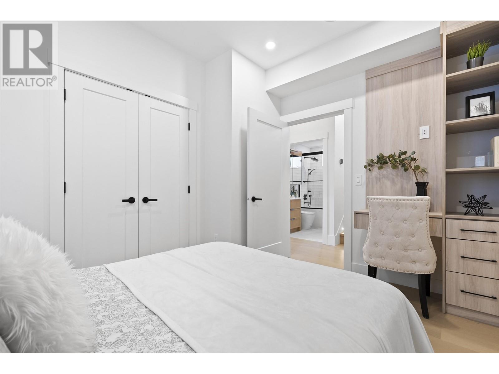 Listing Picture 30 of 40 : 1 4769 COMMERCIAL STREET, Vancouver / 溫哥華 - 魯藝地產 Yvonne Lu Group - MLS Medallion Club Member