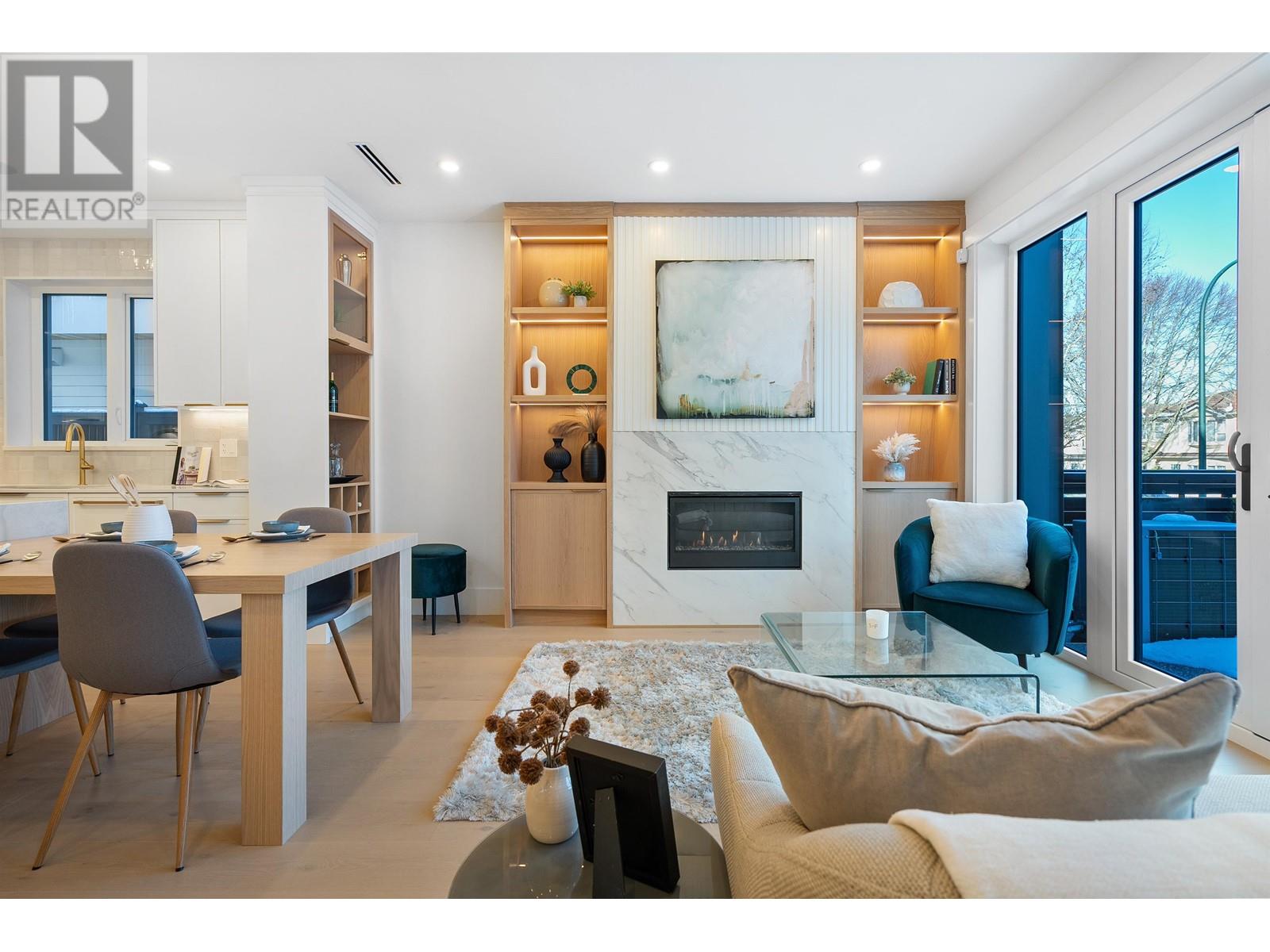 Listing Picture 4 of 40 : 1 4769 COMMERCIAL STREET, Vancouver / 溫哥華 - 魯藝地產 Yvonne Lu Group - MLS Medallion Club Member