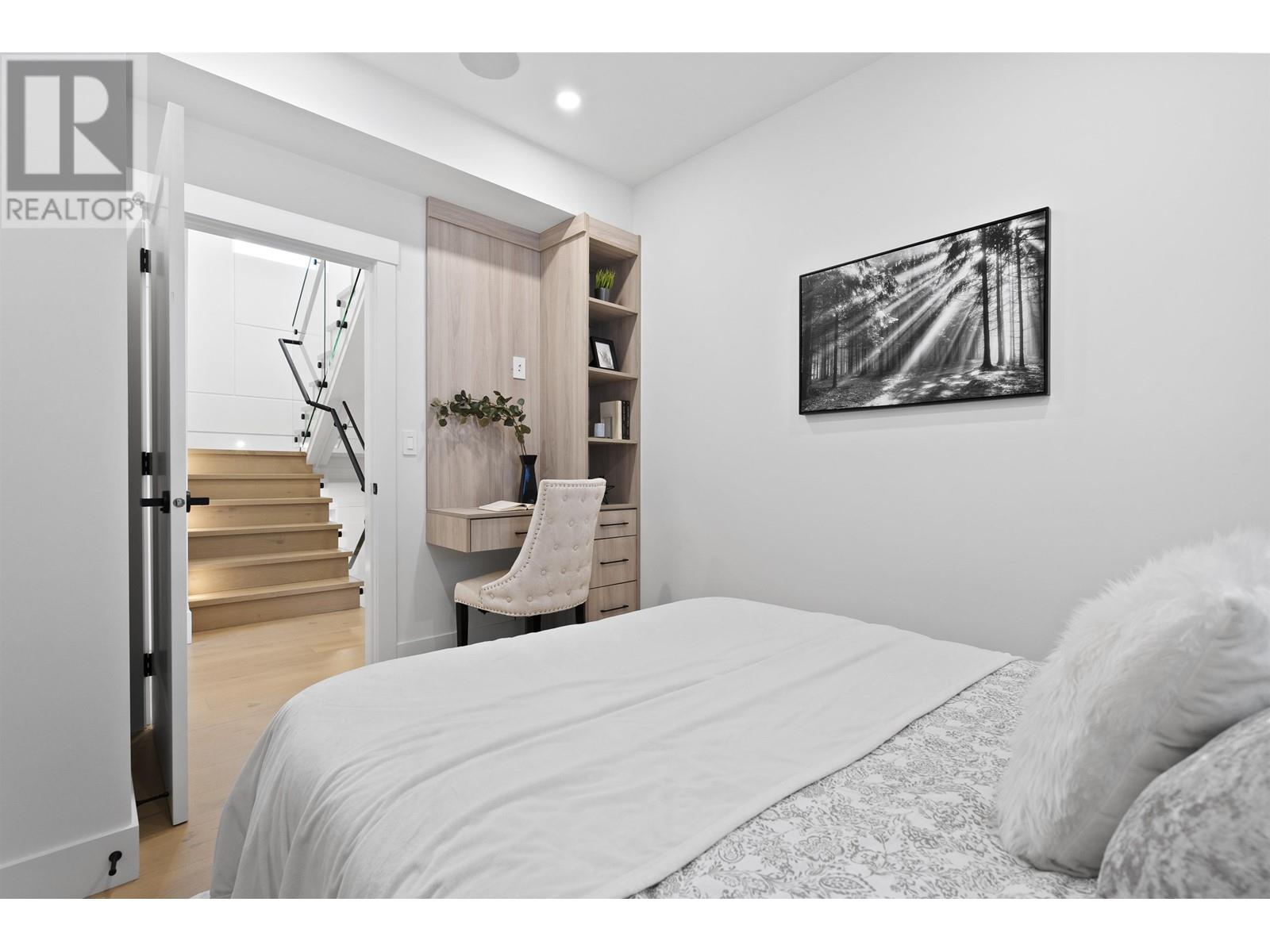 Listing Picture 31 of 40 : 1 4769 COMMERCIAL STREET, Vancouver / 溫哥華 - 魯藝地產 Yvonne Lu Group - MLS Medallion Club Member